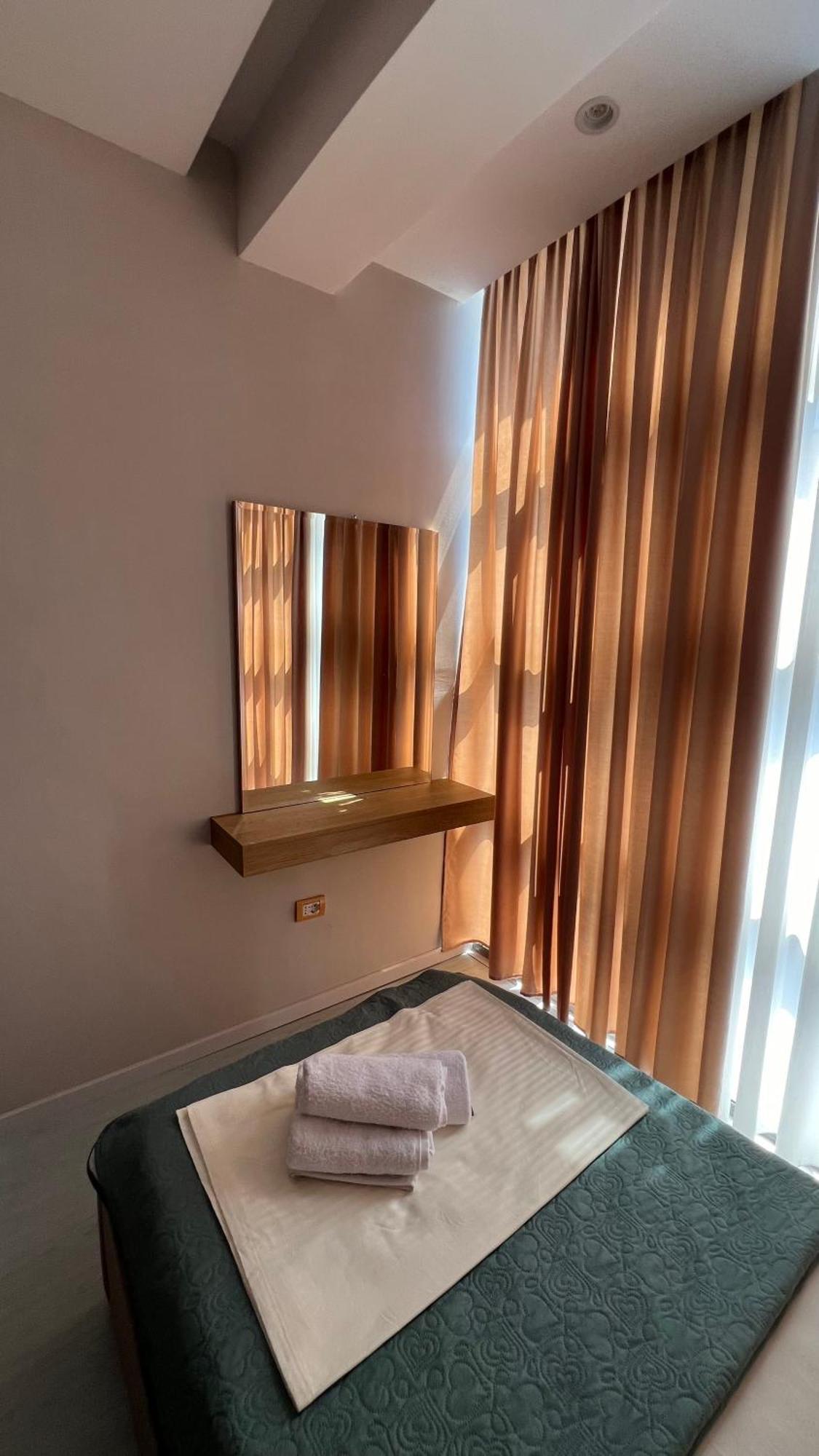Apartament Ora 2 *